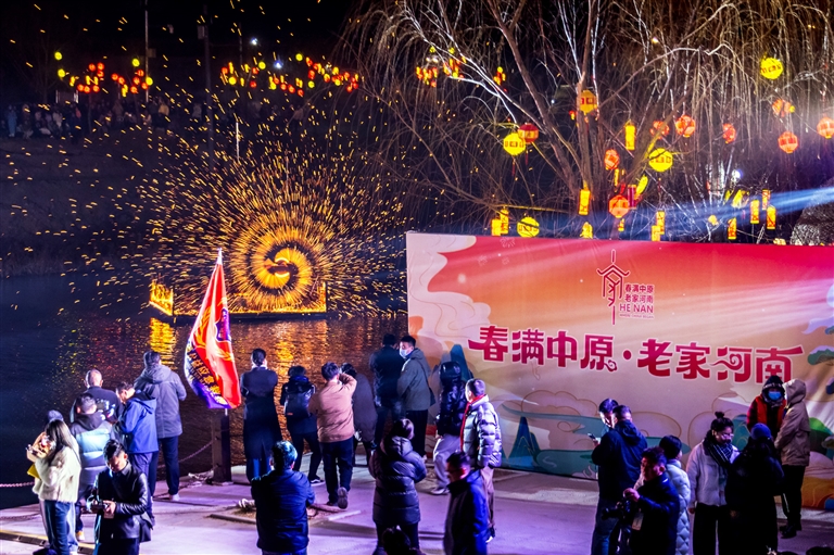 寻味春节烟火味 热气腾腾闹新春