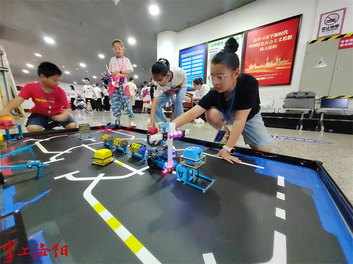 第十二届洛阳市青少年机器人竞赛开赛