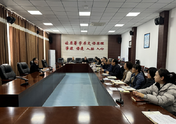 郝立新为科普部和省科普中心党员干部讲党课